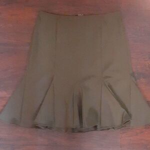 Alist green skirt with pleats size 5/6